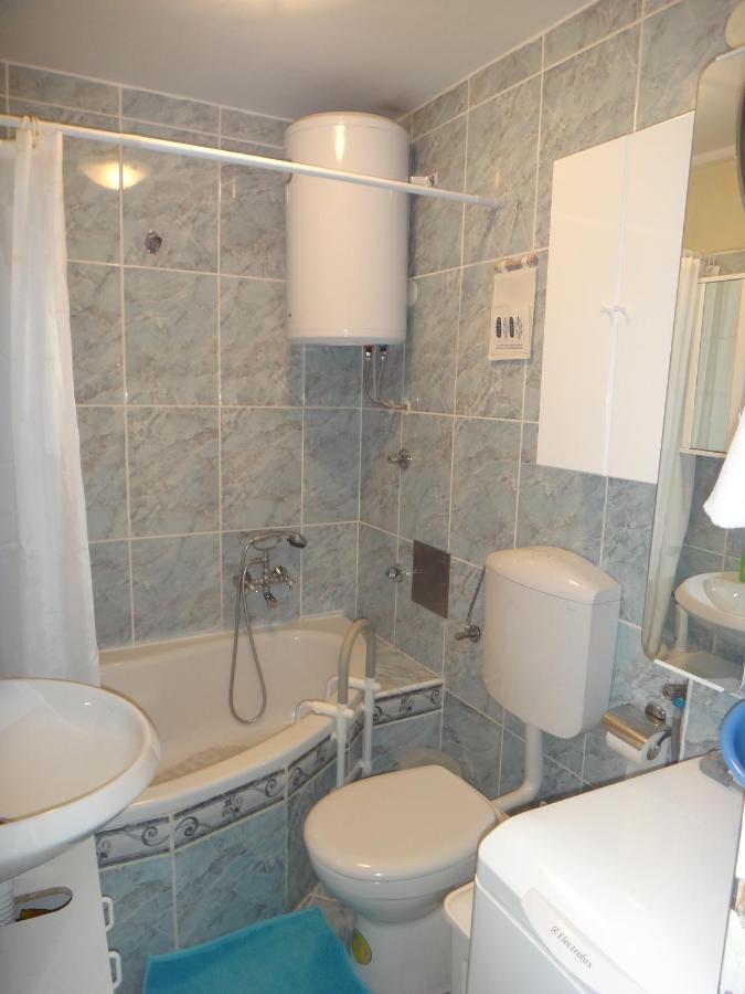 Apartman Dani Zara Esterno foto