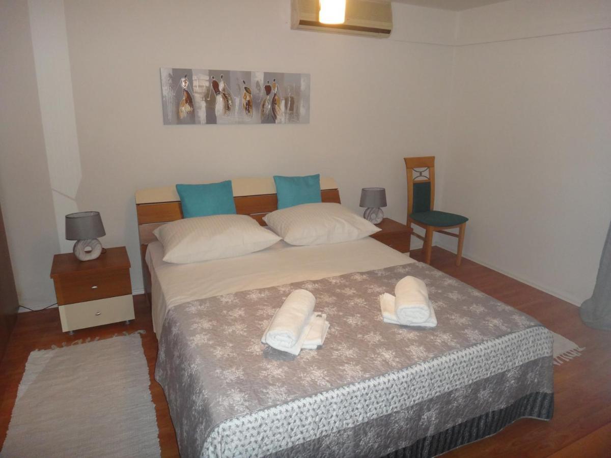 Apartman Dani Zara Esterno foto